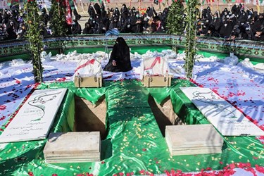 تشییع دو شهید گمنام در پردیس