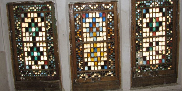 «اُرُسی» هنری رو به فراموشی/ رنگین‌کمانی از زیبایی در قلب درب و پنجره‌های قدیمی