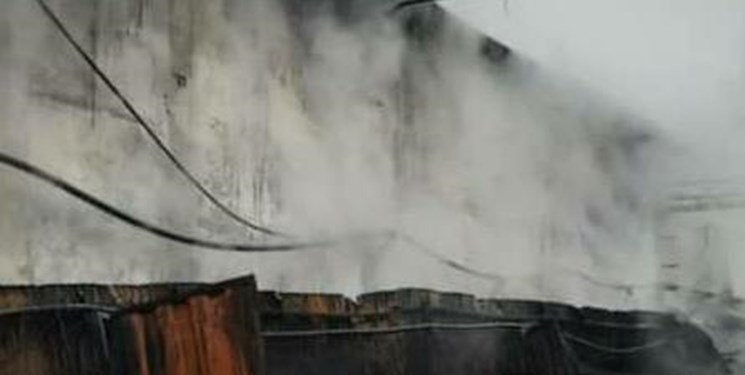 خسارت ۲.۵ میلیاردی آتش‌سوزی در کشتارگاه طیور لوشان