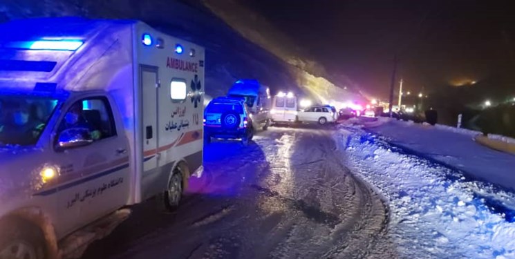 واژگونی اتوبوس حامل مسافر در جاده کرج-چالوس/۱۹ نفر مصدوم شدند
