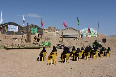 حضور دانش‌آموزان و خانواده‌هایشان در اردوی فرهنگی و تربیتی راهیان نور در سمنان