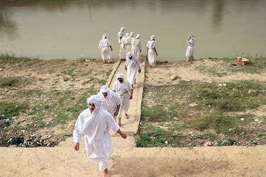 صابئین مندایی اقوام آرامی در ایران هستند و از حدود ۲۰۰۰ سال پیش تحت تعالیم حضرت یحیی(ع) تعمیددهنده قرار گرفتند.