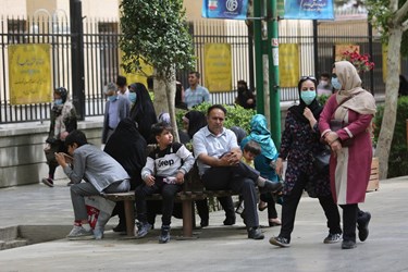 عدم رعایت پروتکل‌های بهداشتی در خیابان سپه اصفهان