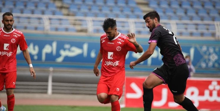 هفته نوزدهم لیگ برتر| توقف پرسپولیس در شروع سال جدید/سرخ‌پوشان به صدر رسیدند