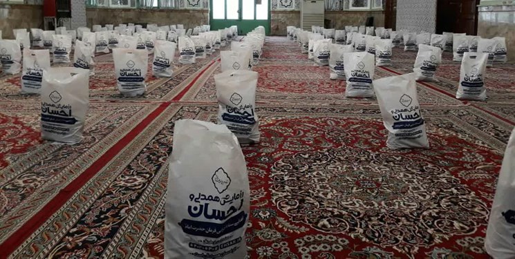 1000 بسته معیشتی بین خانواده زندانیان گلستانی توزیع شد