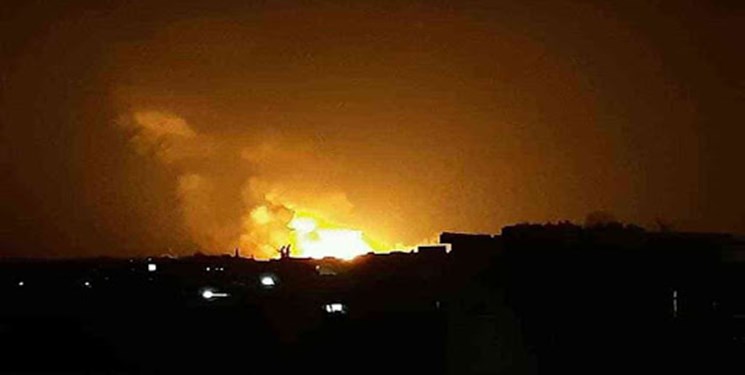 انفجارهای شدید در پایگاه ائتلاف سعودی در مأرب یمن