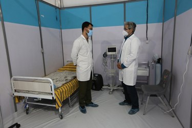 کادر درمان بیمارستان 120 تخت خوابی ارتش در اصفهان