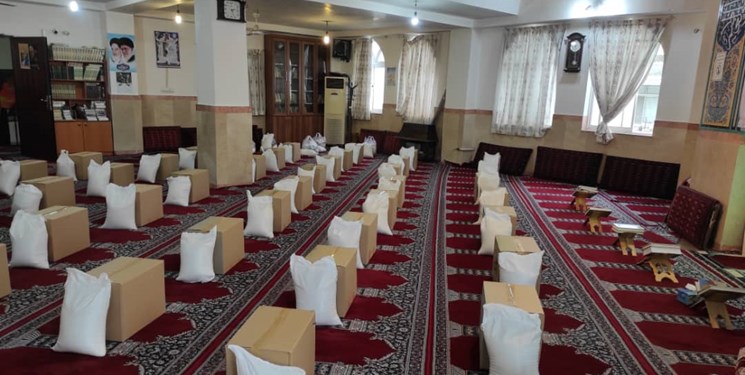 تداوم طرح شهید سلیمانی در روستاهای محروم دودانگه/ توزیع بسته‌های غذایی به‌مناسبت ماه رمضان