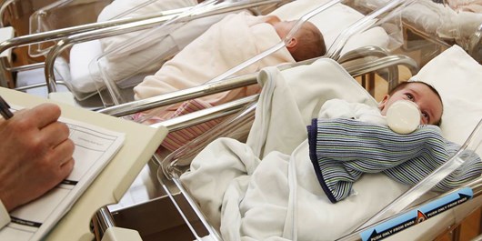 مویه‌های مادرانه برای نوزادانی که هنوز به دنیا نیامده‌اند! / گذری بر چگونگی اجرای طرح بیمه خدمات ناباروری