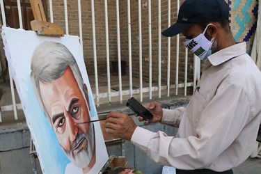 نقاشی بوم از چهره شهید سلیمانی در حاشیه بزرگداشت روز جهانی قدس در یزد