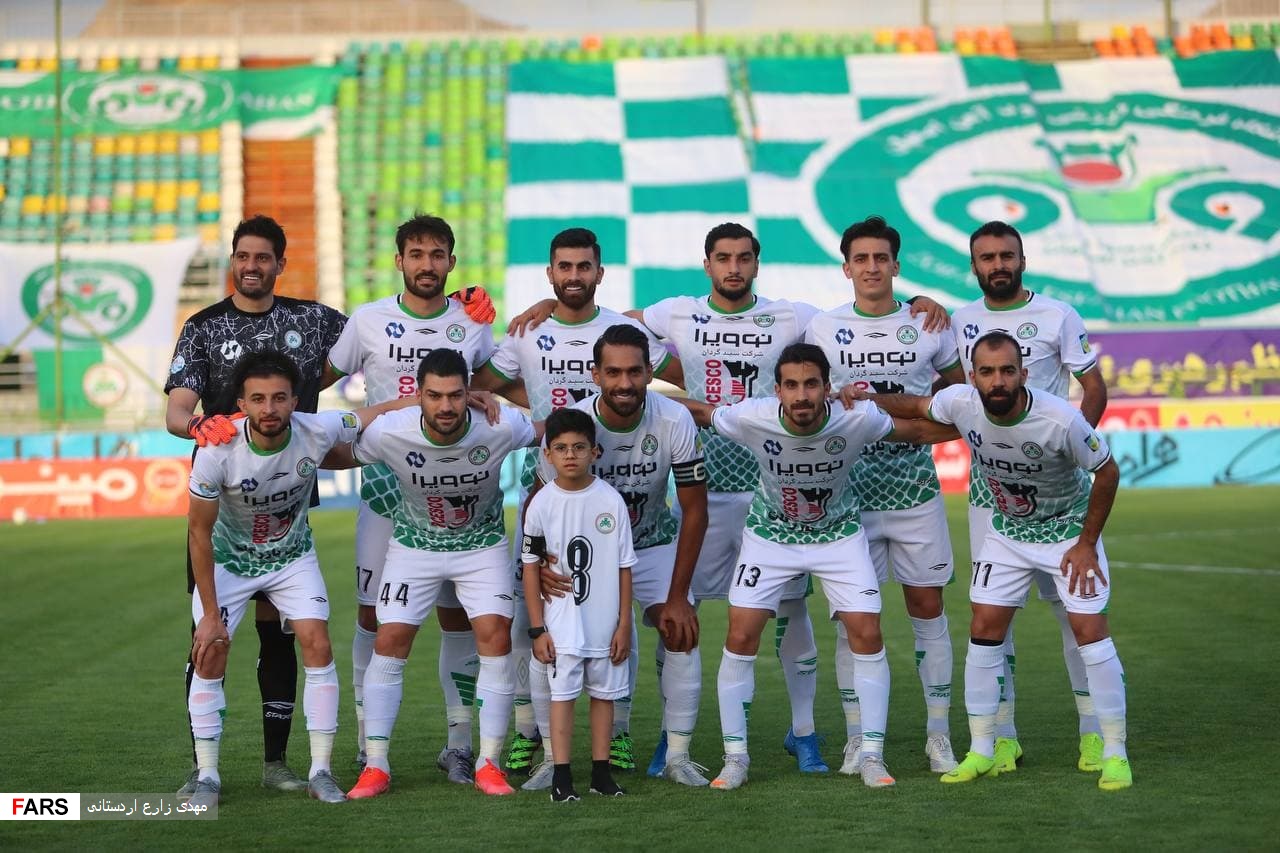 گزارش تصویری از دیدار تیم‌های ذوب آهن و پرسپولیس