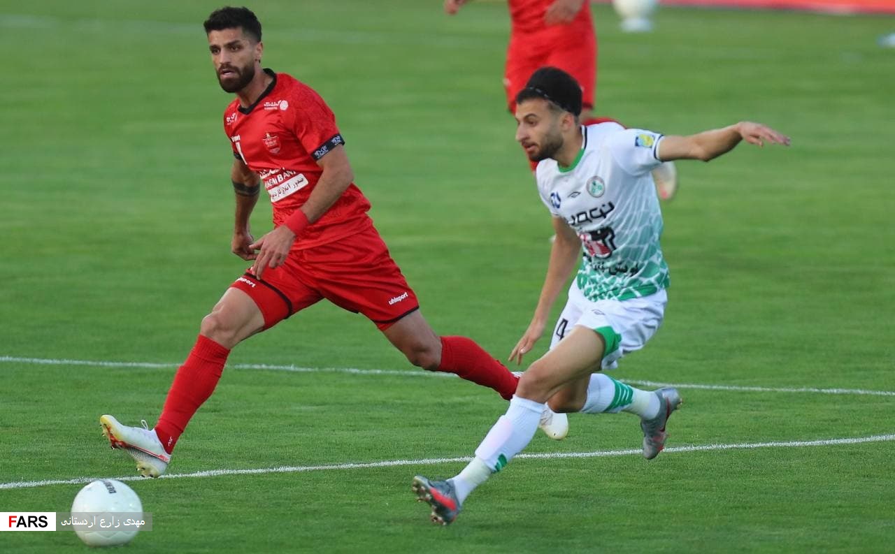 گزارش تصویری از دیدار تیم‌های ذوب آهن و پرسپولیس
