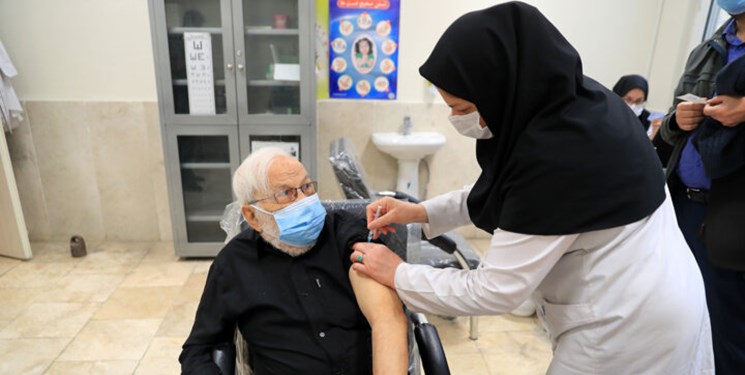 67 درصد جمعیت بالای ۷۰ سال در خراسان‌جنوبی واکسن زدند