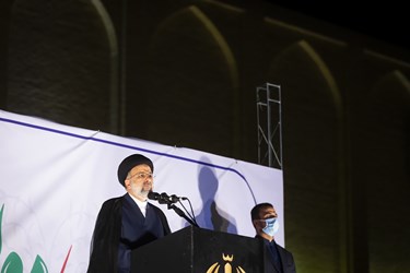 آیتالله سید ابراهیم رئیسی کاندیدای سیزدهمین دوره ریاست جمهوری در مسجد جامع ورامین آیتالله سید ابراهیم رئیسی کاندیدای سیزدهمین دوره ریاست جمهوری در مسجد جامع ورامین