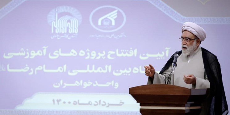 تولیت آستان قدس: وجهه علمی امام رضا(ع) باید در جامعه ظهور و بروز یابد/ موضوعات فرهنگی و علمی دومین اولویت آستان قدس