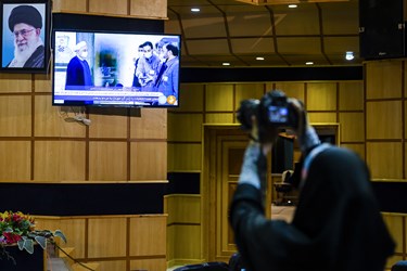 بنابر تصمیم مسئولان نهاد ریاست جمهوری، به هنگام اخذ رای حسن روحانی  از حضور خبرنگاران، عکاسان خبری و تصویربرداران ممانعت به عمل آمد
