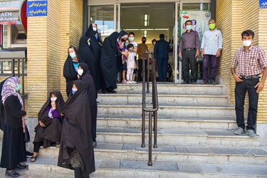 حضور پرشور مردم در انتخابات ۱۴۰۰ - شعبه بانک ملت اسلام آباد زنجان