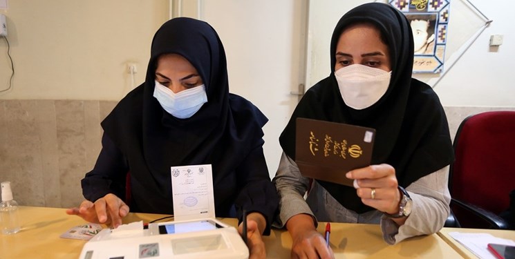 نارضایتی‌های انتخاباتی در همدان؛ از اختلال در سامانه‌ تا شعب سیار یک ساعته!