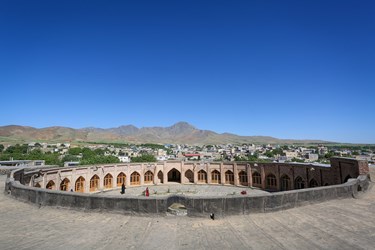 تاج آباد درغرب استان همدان و شهرستان بهار قرار دارد و نزدیک به جاده همدان به کرمانشاه است