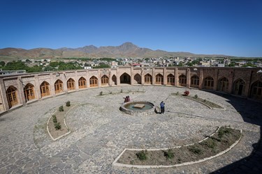 کاروانسرای تاج آباد در فهرست آثار ملی ایران به شماره 1872 ثبت شده است