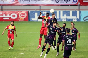 گزارش تصویری بازی فولاد و پرسپولیس