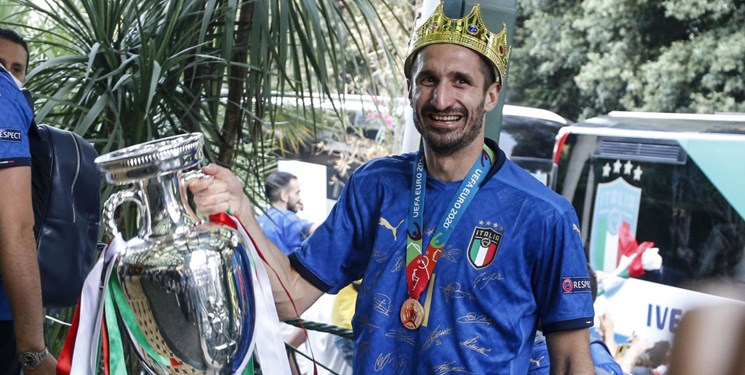 یورو 2020| اقدام زیبای کاپیتان ایتالیا/کیه‌لینی قهرمانی را به چه کسی تقدیم کرد؟