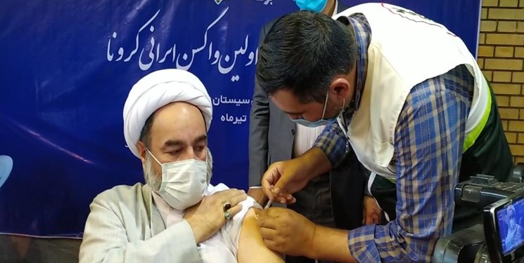ثبت رکورد واکسیناسیون در جنوب شرق کشور/تزریق واکسن ایرانی توسط امام جمعه زاهدان+فیلم