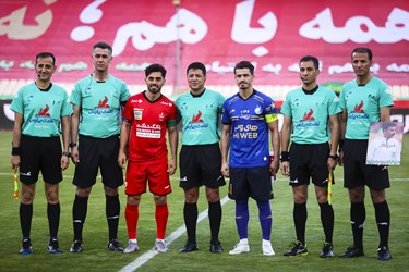 دیدار تیم‌های فوتبال پرسپولیس و استقلال | شهرآورد ۹6 جام حذفی 
