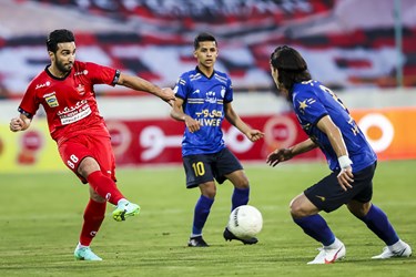دیدار تیم‌های فوتبال پرسپولیس و استقلال | شهرآورد ۹6 جام حذفی 