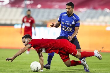 دیدار تیم‌های فوتبال پرسپولیس و استقلال | شهرآورد ۹6 جام حذفی 