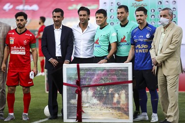 دیدار تیم‌های فوتبال پرسپولیس و استقلال | شهرآورد ۹6 جام حذفی 