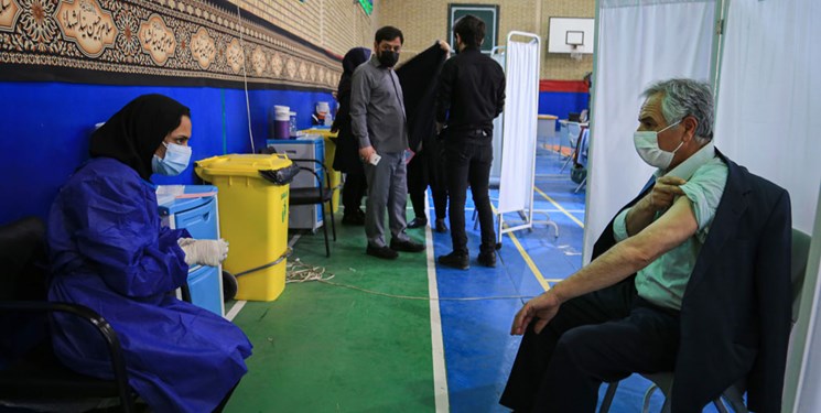32 درصد جمعیت آذربایجان‌شرقی واکسینه شدند/ افزایش مراکز بزرگ واکسیناسیون تبریز به ۱۲ مرکز