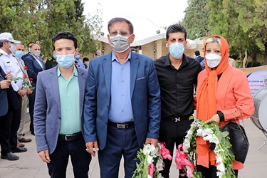استقبال خانواده برادارن گرایی در شیراز بعد از بازگشت آن ها از المپیک توکیو