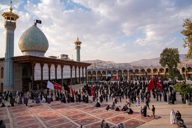 آئین تعویض پرچم گنبد آستان مقدس احمدی و محمدی علیهما‌السلام