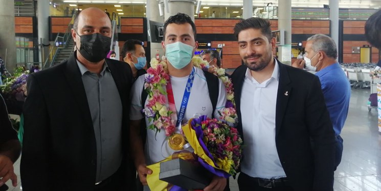 استقبال مردم اسلامشهر از پسر طلایی المپیک