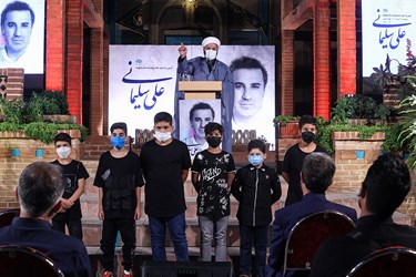 حضور شاگردان مرحوم علی سلیمانی در مسجد الهادی (ع) محله هرندی تهران در مراسم روز سوم و یادبود مرحوم علی سلیمانی 