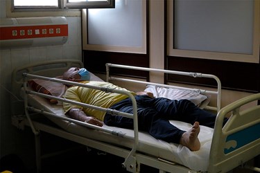بستری بیماران کرونایی در اورژانس بیمارستان 