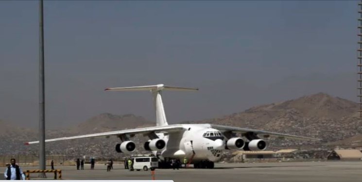 مقام آمریکایی: طالبان جلوی خروج 6 هواپیمای آمریکایی را گرفته‌ است
