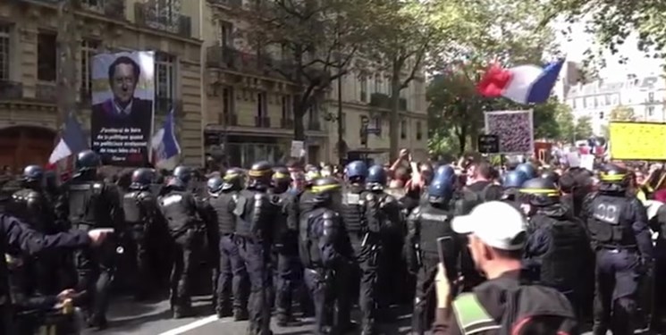 نهمین هفته اعتراضات فرانسه علیه سیاست‌های کرونایی دولت