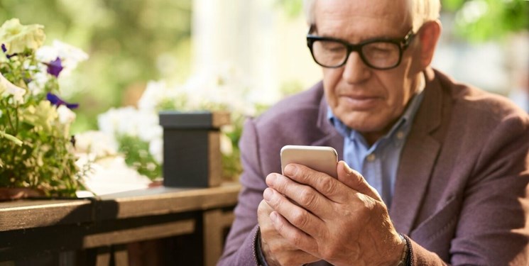 سالمندان را با دنیای دیجیتال آشنا کنید