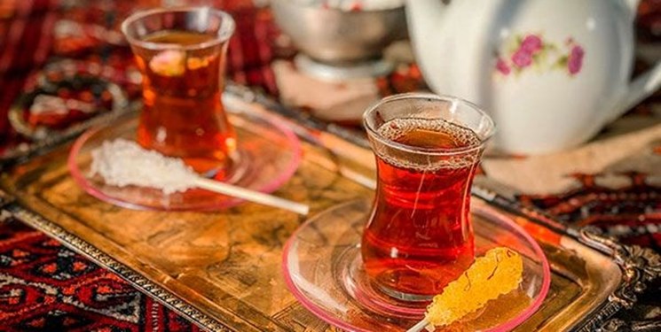 نوشیدنی ایرانی که بر هر درد بی‌درمان دواست/ چه زمانی چای نبات بخوریم؟