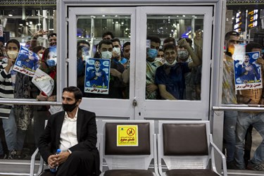 استقبال مردم در فرودگاه امام خمینی (ره) از ملی پوشان تیم ملی کشتی آزاد 