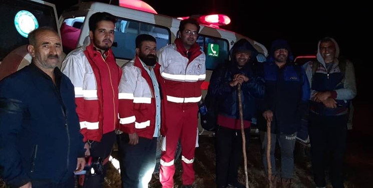 نجات سه طبیعت‌گرد گرفتار در ارتفاعات طالقان