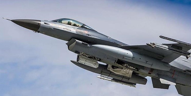 حمله جنگنده‌های اف-۱۶ عراق به مخفیگاه داعش در دیالی