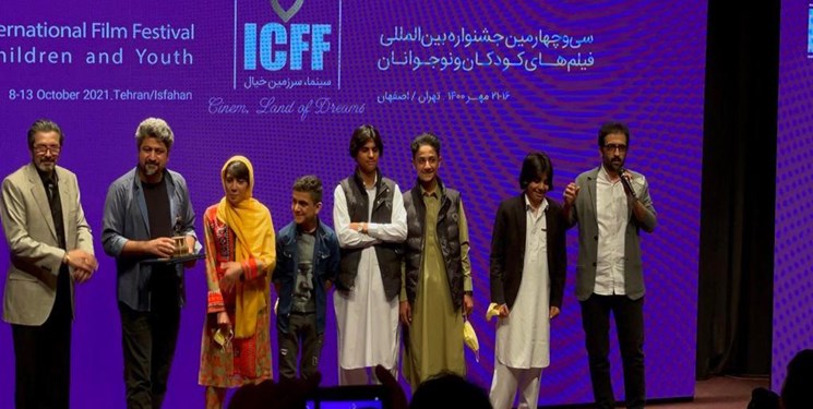 جایزه بهترین کارگردانی فیلم کودک به حسین ریگی از سیستان و بلوچستان تعلق گرفت