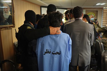  گزارش تصویری | نمایشگاه کشفیات پلیس آگاهی مشهدازسلاح تا لوازم خانگی 