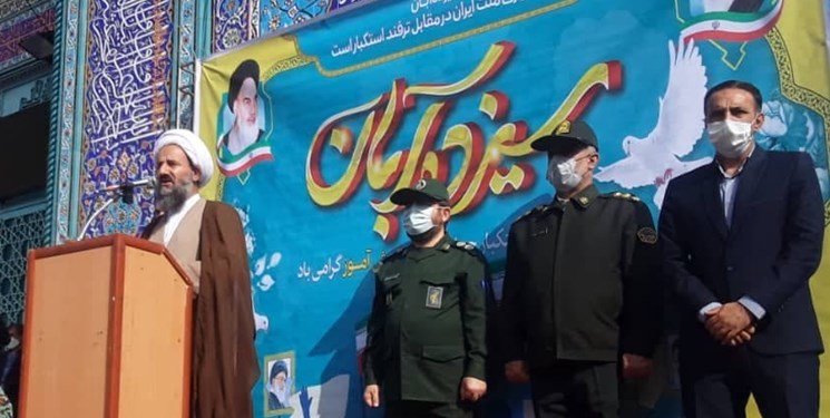 تجمع ۱۳ آبان‌ماه در قرچک برگزار شد/ امام جمعه قرچک: سپاه رجز آمریکا را به عجز تبدیل کرد