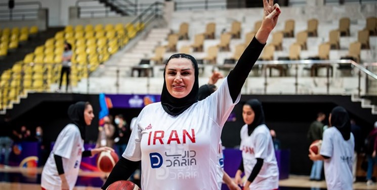 بسکتبال زنان آسیا| واکنش بازیکن ۴۹ ساله ایران به حضورش در تیم ملی: سن برای من یک عدد است