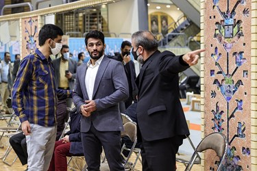 حضور حسن یزدانی در مراسم پویش کمک مؤمنانه در خانه کشتی شهید صدرزاده 