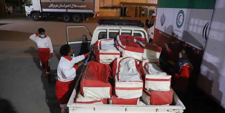 امدادگران یزد برای کمک به هرمزگان به خط شدند/ ارسال 340 چادر امدادی به مناطق زلزله زده